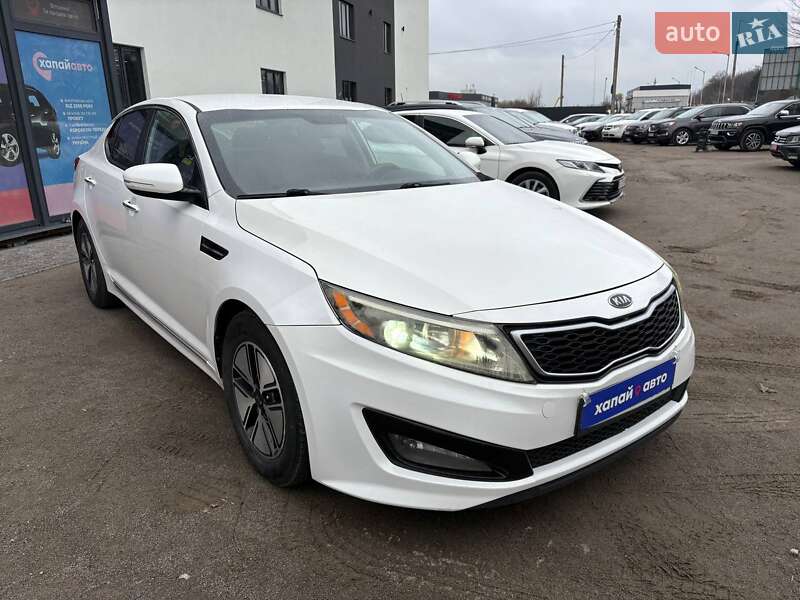 Седан Kia Optima 2012 в Виннице