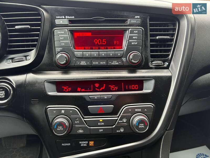 Седан Kia Optima 2012 в Виннице