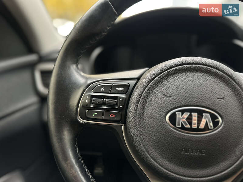 Седан Kia Optima 2016 в Киеве фото 29 Седан Kia Optima 2016 в Киеве
