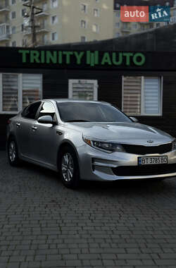 Седан Kia Optima 2017 в Одессе