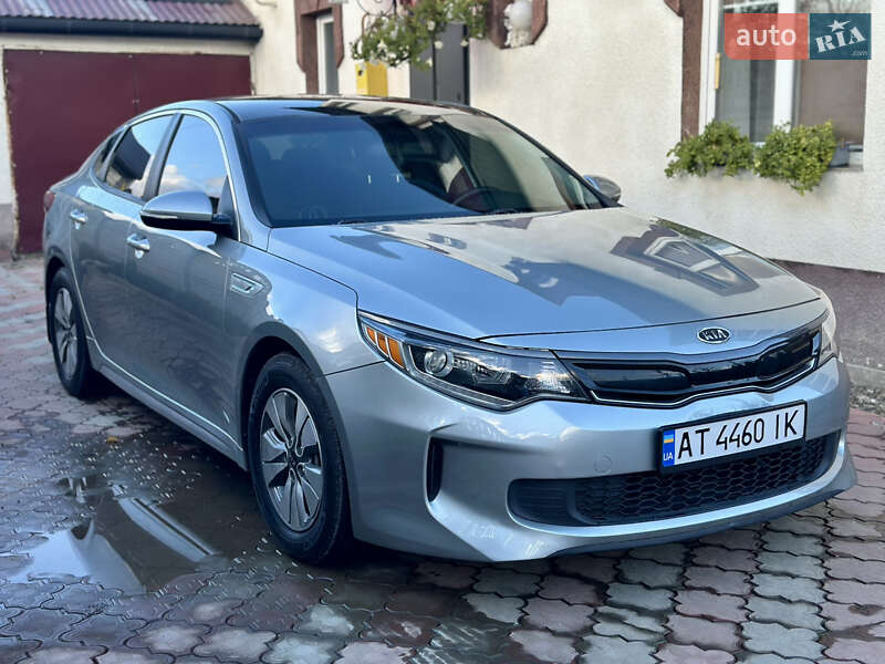 Седан Kia Optima 2016 в Ивано-Франковске