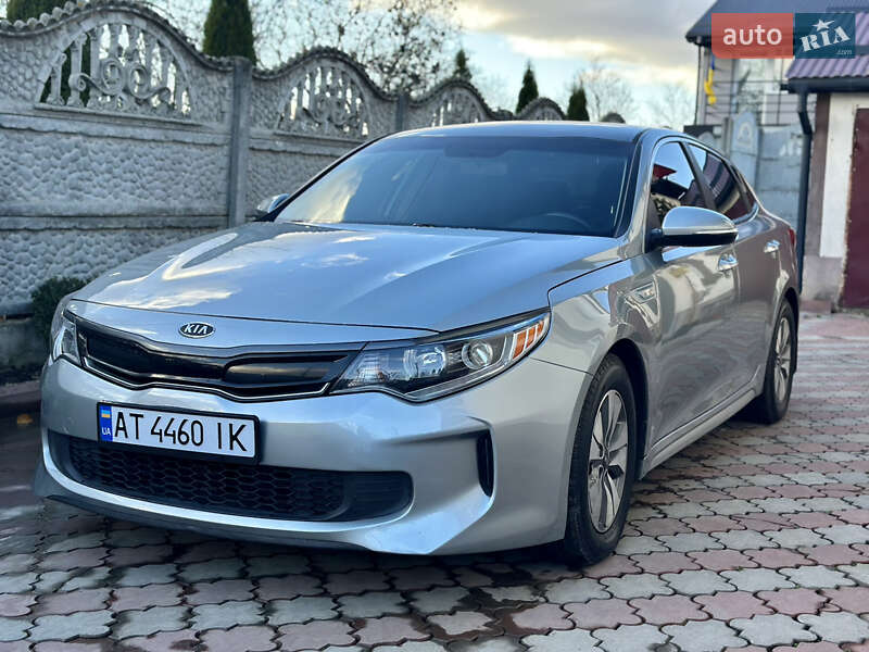 Седан Kia Optima 2016 в Ивано-Франковске