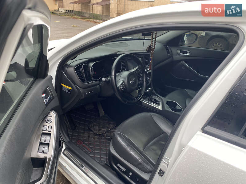 Седан Kia Optima 2014 в Полтаве