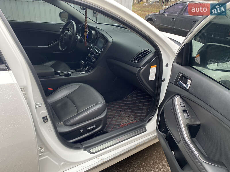Седан Kia Optima 2014 в Полтаве
