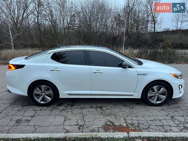 Седан Kia Optima 2014 в Полтаве