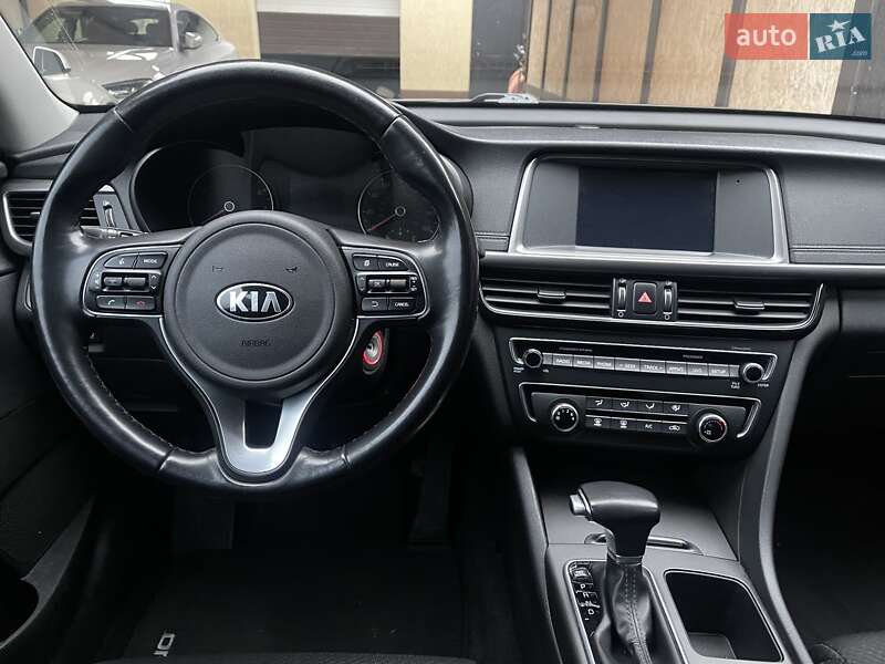 Седан Kia Optima 2018 в Києві