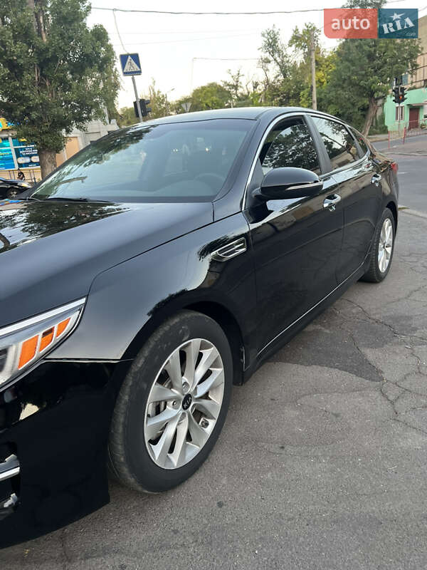Седан Kia Optima 2016 в Одессе