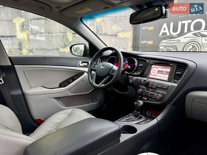 Седан Kia Optima 2012 в Харькове