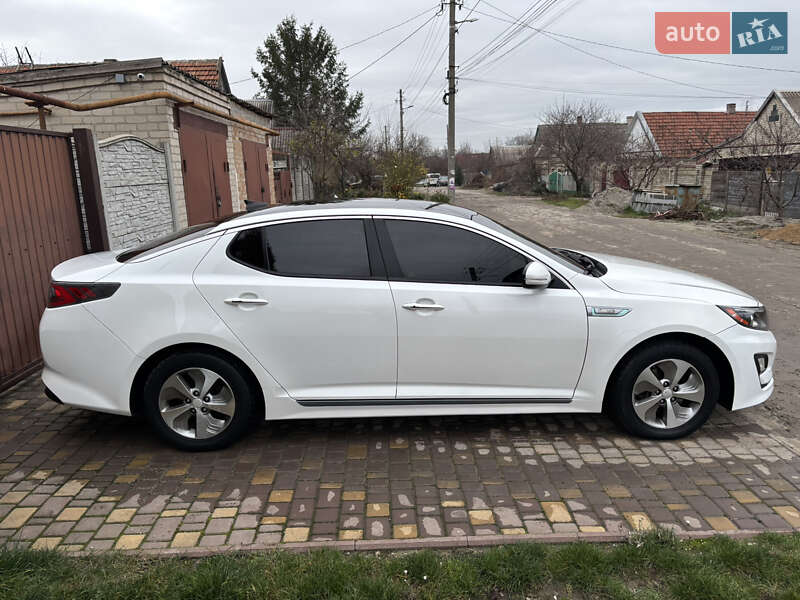 Седан Kia Optima 2014 в Запорожье