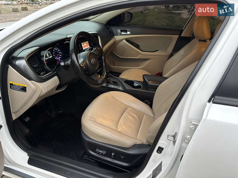 Седан Kia Optima 2014 в Запорожье