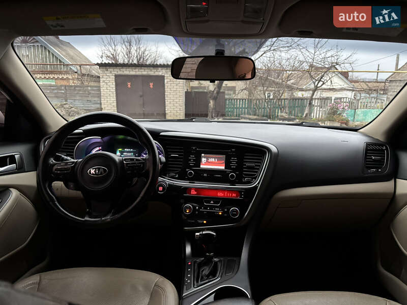 Седан Kia Optima 2014 в Запорожье