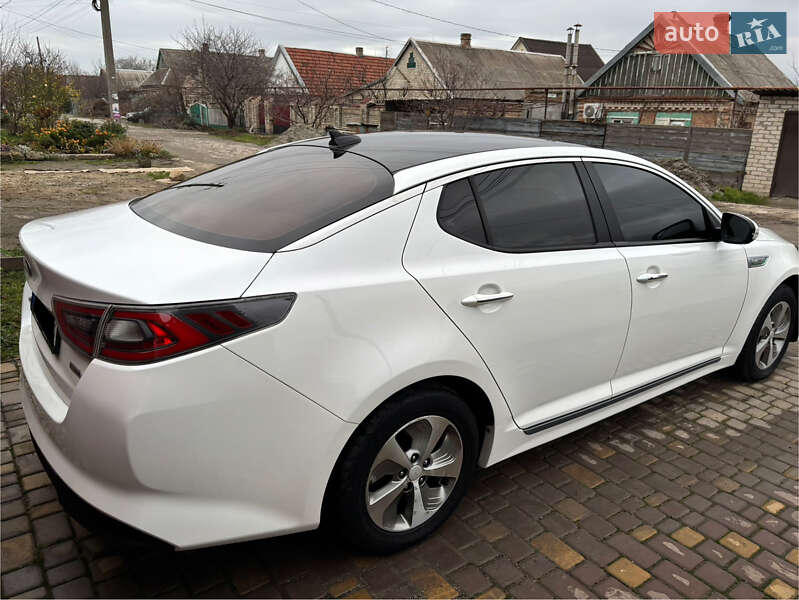 Седан Kia Optima 2014 в Запорожье