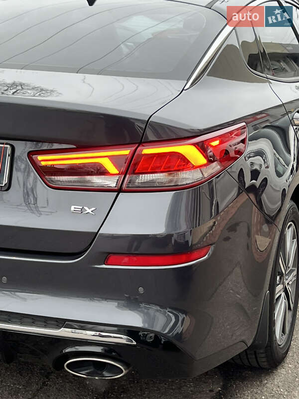 Седан Kia Optima 2018 в Одессе
