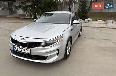 Седан Kia Optima 2016 в Днепре