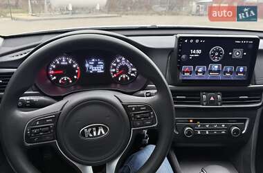 Седан Kia Optima 2016 в Дніпрі