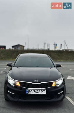 Седан Kia Optima 2016 в Золочеве