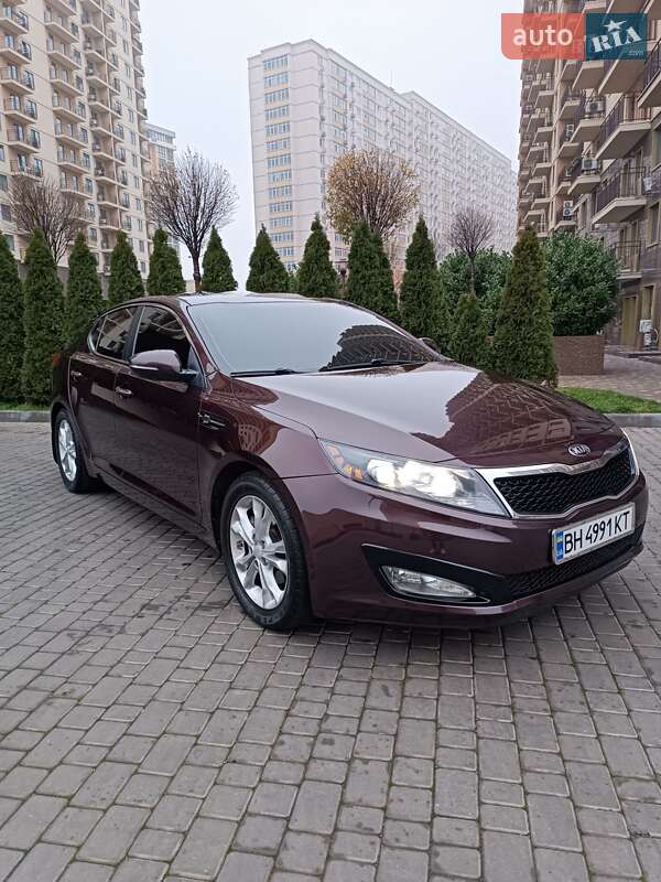 Седан Kia Optima 2012 в Одессе