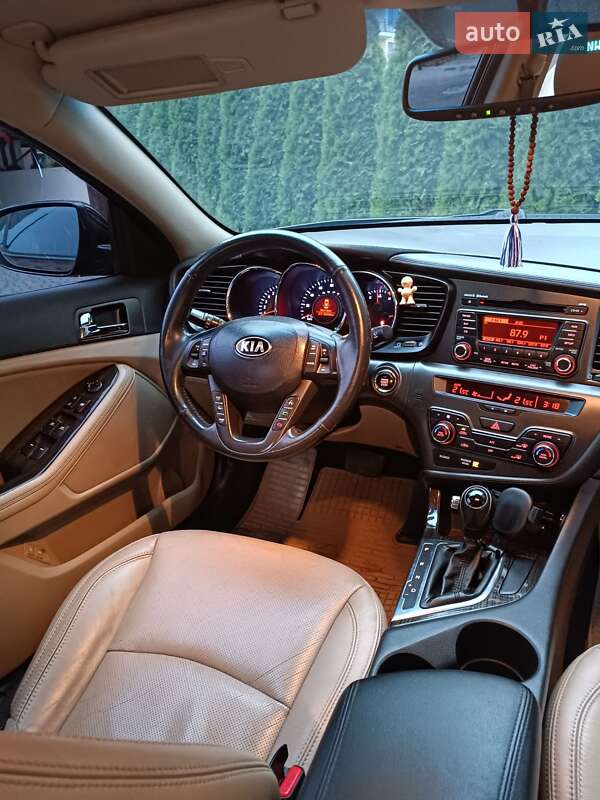Седан Kia Optima 2012 в Одессе