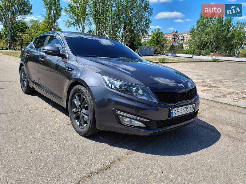 Седан Kia Optima 2012 в Запоріжжі