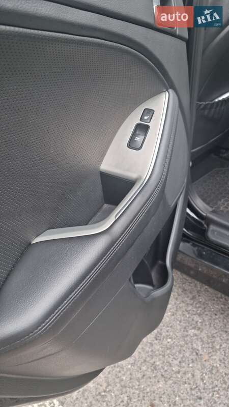 Седан Kia Optima 2014 в Виннице