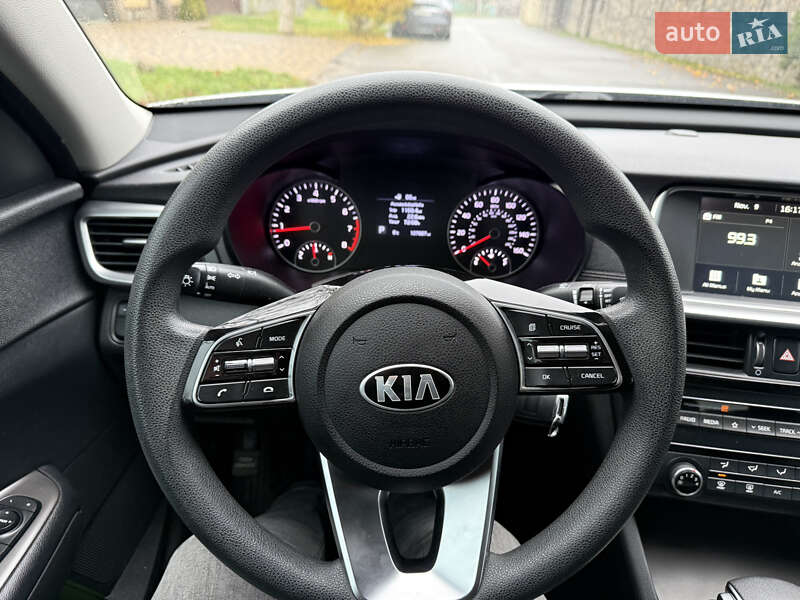 Седан Kia Optima 2018 в Виннице