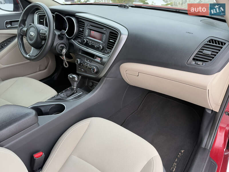 Седан Kia Optima 2013 в Борисполе