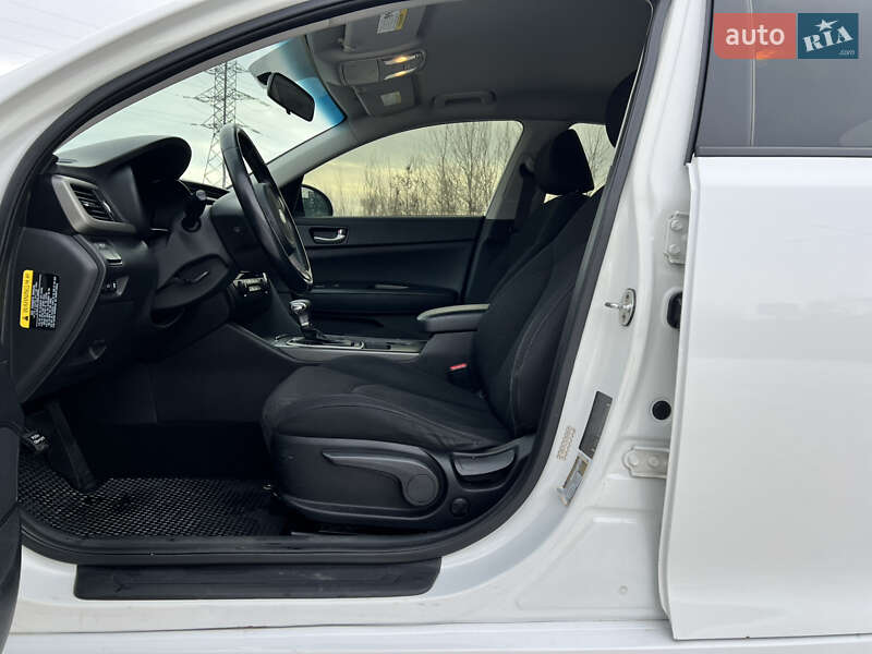 Седан Kia Optima 2016 в Киеве фото 30 Седан Kia Optima 2016 в Киеве