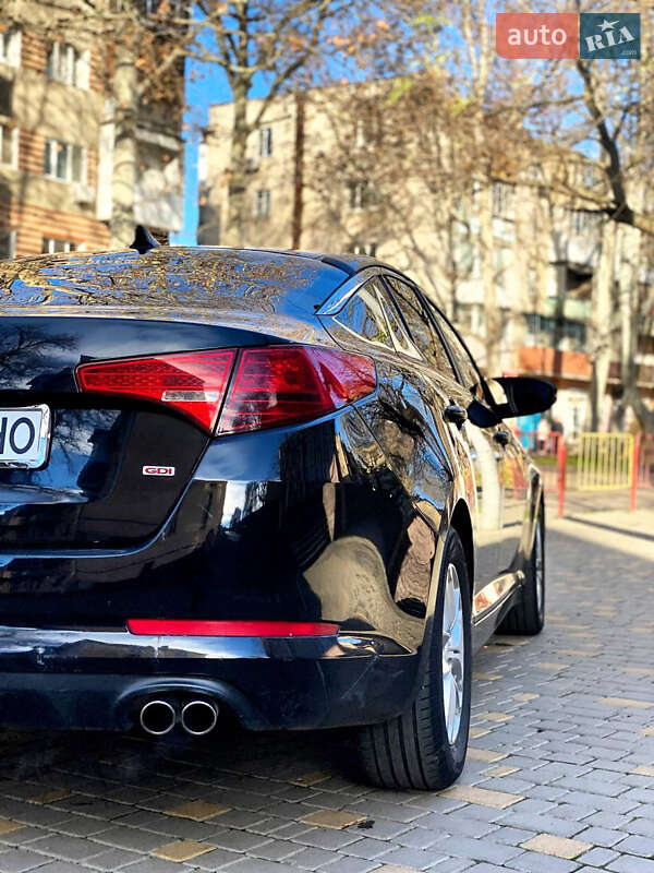 Седан Kia Optima 2013 в Одесі