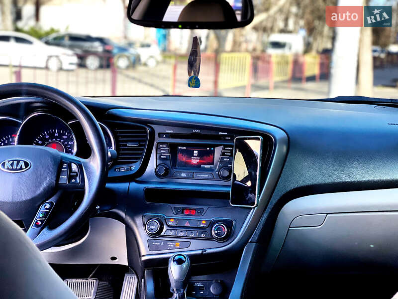 Седан Kia Optima 2013 в Одесі