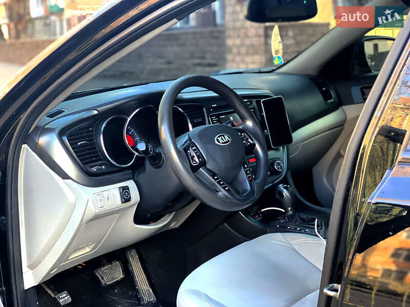 Седан Kia Optima 2013 в Одесі