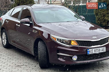 Седан Kia Optima 2016 в Кривом Роге