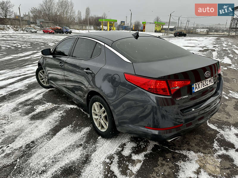 Седан Kia Optima 2011 в Харькове