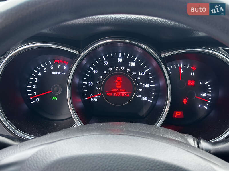 Седан Kia Optima 2011 в Харькове