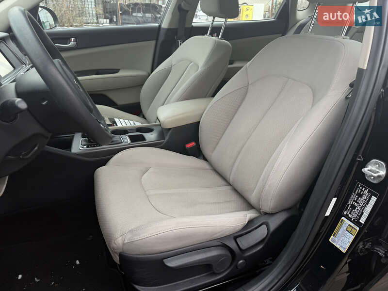 Седан Kia Optima 2018 в Николаеве