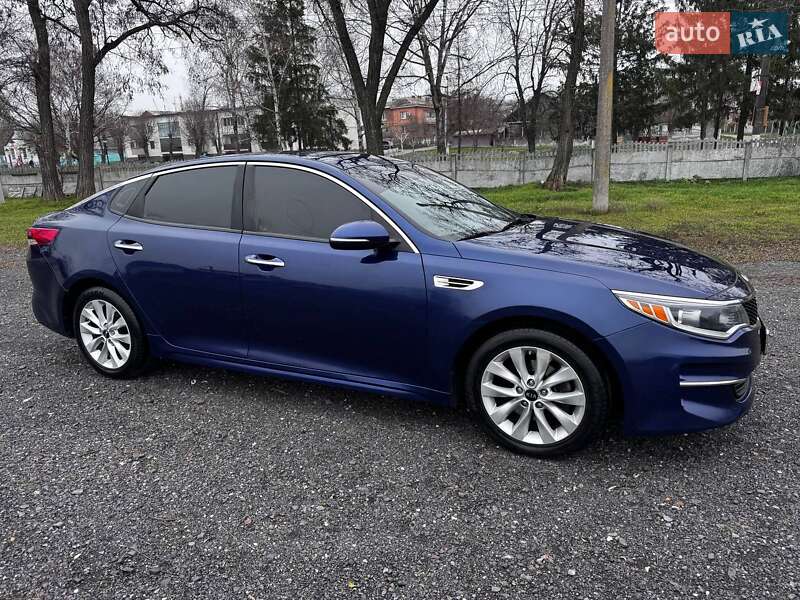 Седан Kia Optima 2016 в Козельщине