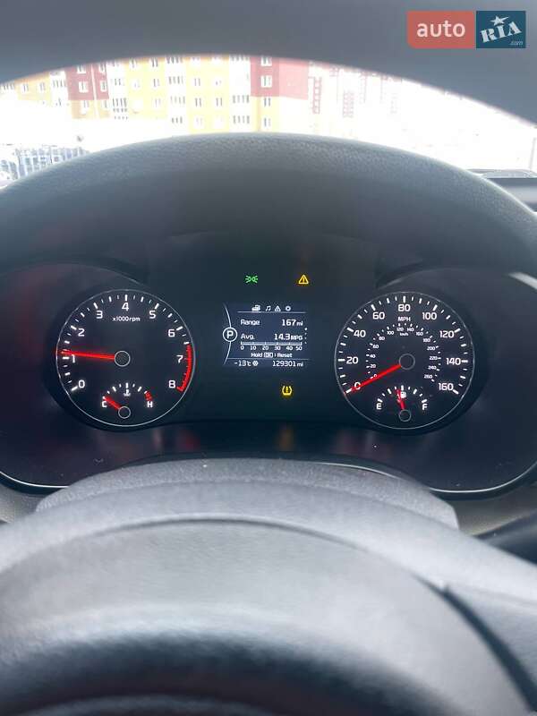 Седан Kia Optima 2018 в Киеве