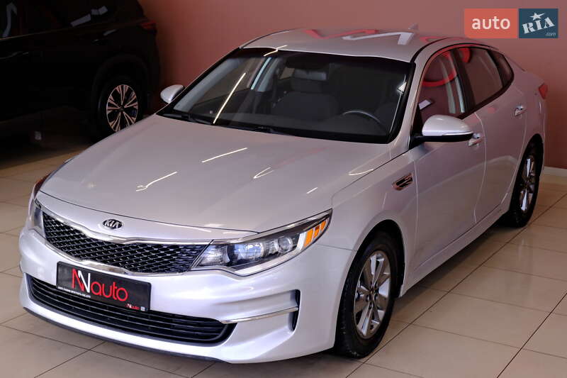 Седан Kia Optima 2016 в Одессе