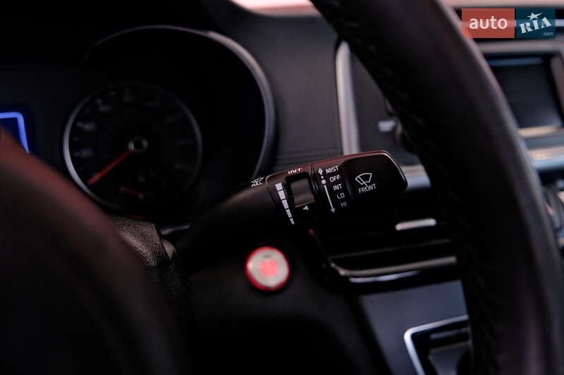 Седан Kia Optima 2016 в Одессе