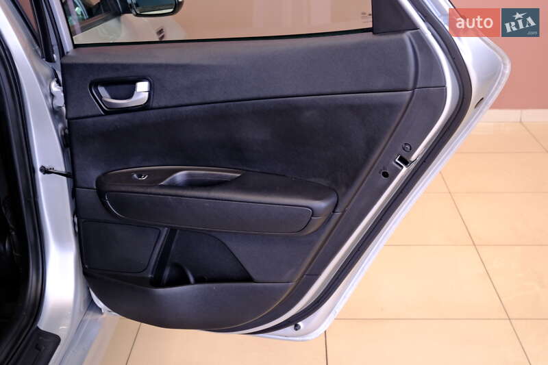 Седан Kia Optima 2016 в Одессе