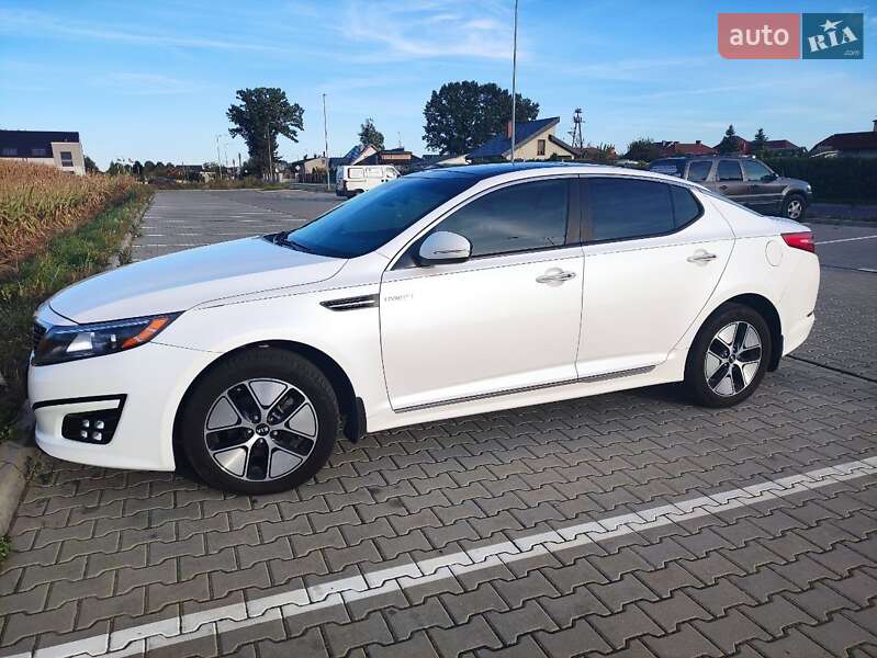 Седан Kia Optima 2013 в Кривому Розі