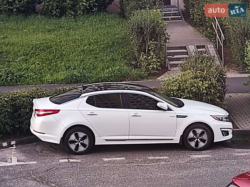 Седан Kia Optima 2013 в Кривому Розі