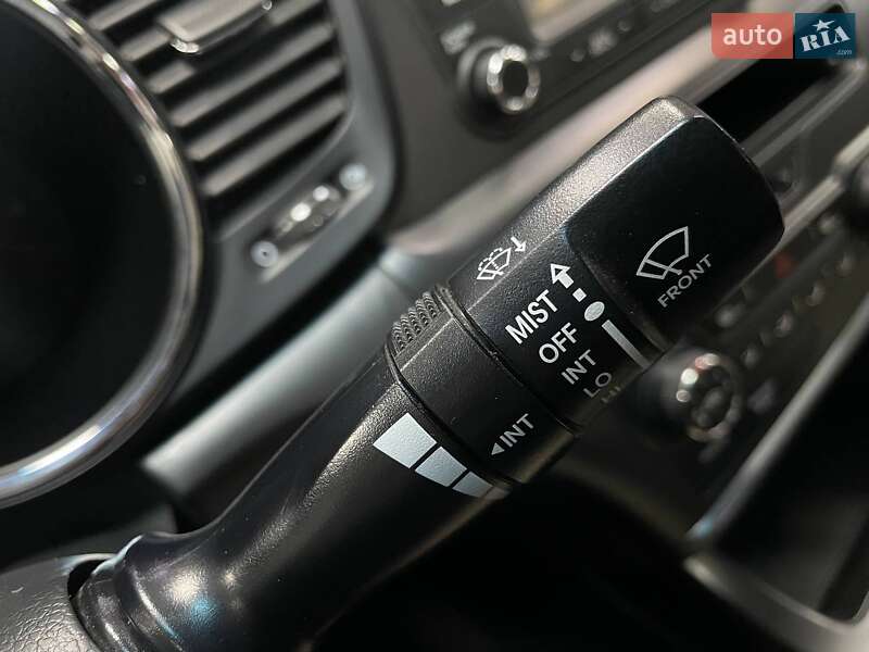 Седан Kia Optima 2013 в Киеве