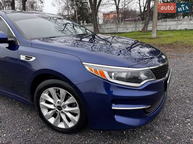 Седан Kia Optima 2016 в Козельщині