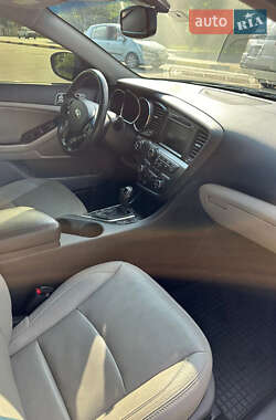 Седан Kia Optima 2013 в Ирпене