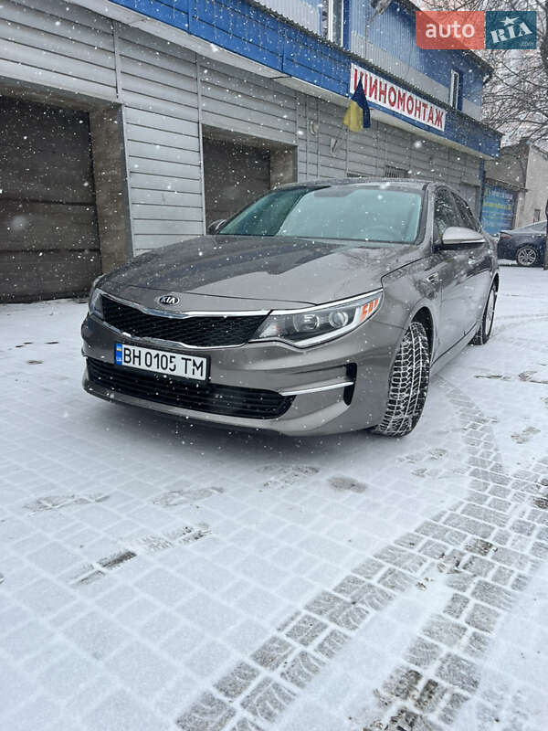 Седан Kia Optima 2015 в Одессе