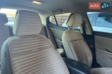 Седан Kia Optima 2013 в Старом Самборе