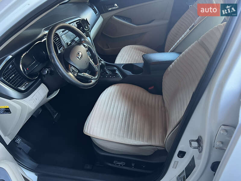 Седан Kia Optima 2013 в Старом Самборе