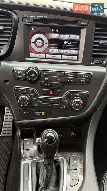 Седан Kia Optima 2013 в Дніпрі