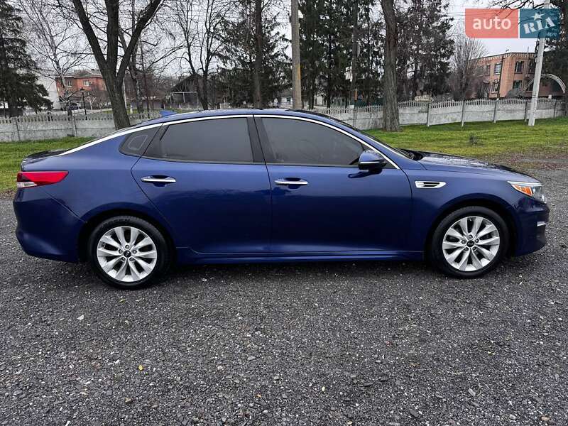 Седан Kia Optima 2016 в Козельщині