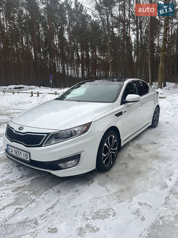 Седан Kia Optima 2013 в Черкасах